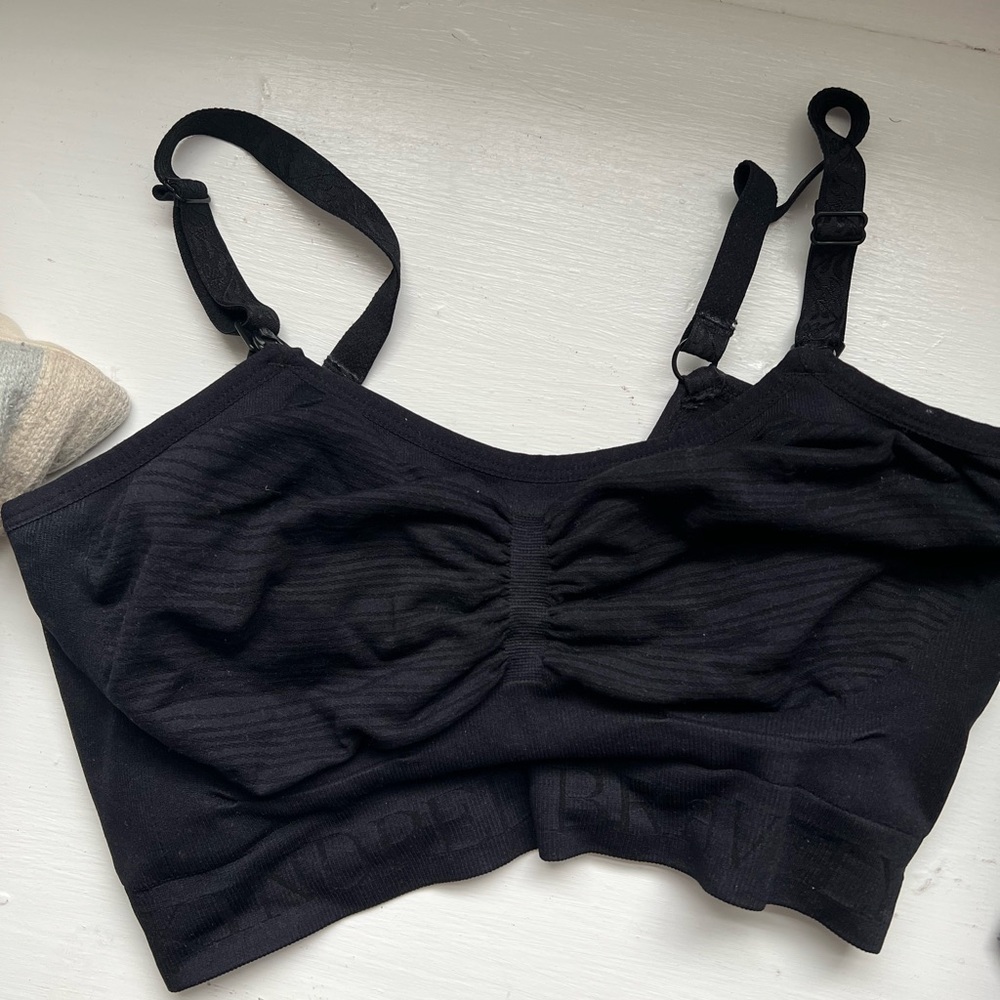 Kindred Bravely Sublime hands free nursing & pumping bra
